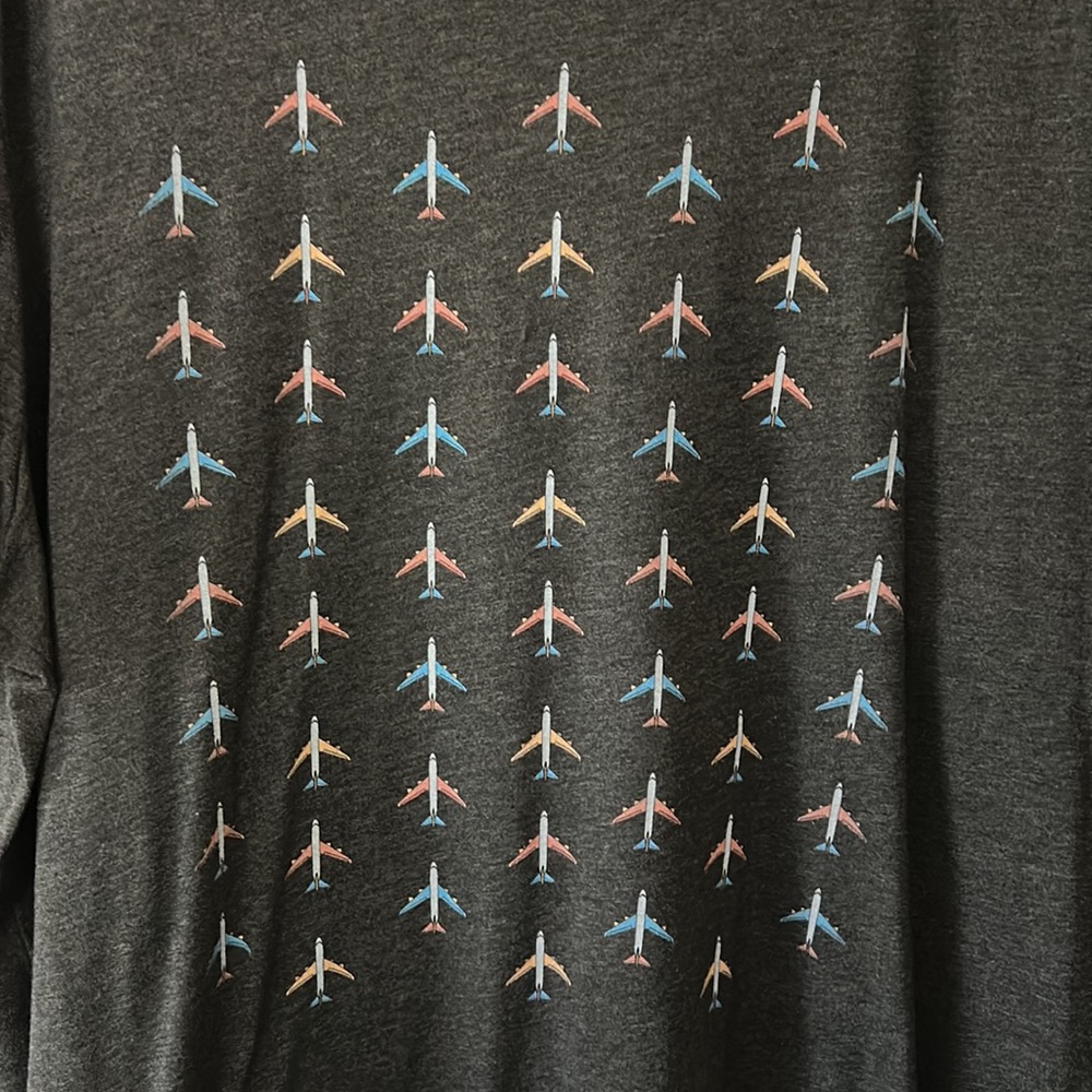 Plane Silhouettes t-shirt 2X Airportag - Picture 2 of 3